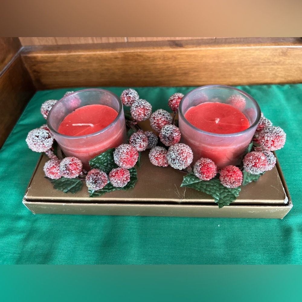 (2) Fitz and Floyd Kringle Christmas Candles 
with Berry Rings.